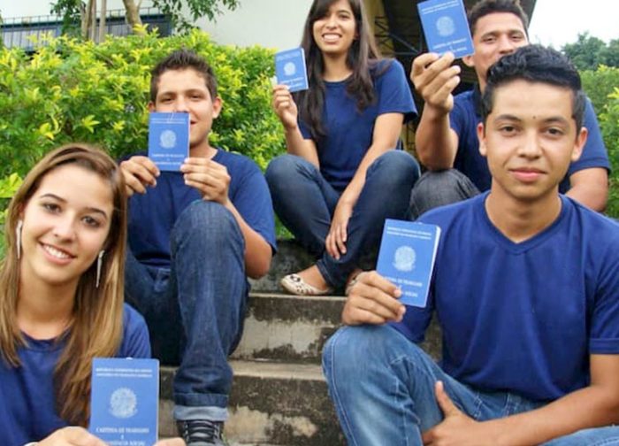 Senado aprova PL que facilita primeiro emprego para jovens; texto vai para sanção presidencial