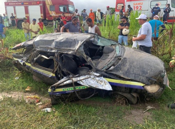 Acidente na BR-101 deixa três mortos entre Estância e Umbaúba