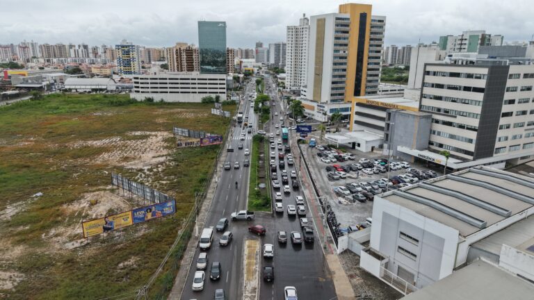 Obra de recapeamento altera trânsito na Av. Geraldo Barreto Sobral a partir desta segunda-feira