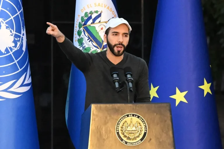 Bukele registra candidatura para concorrer a terceiro mandato em El Salvador