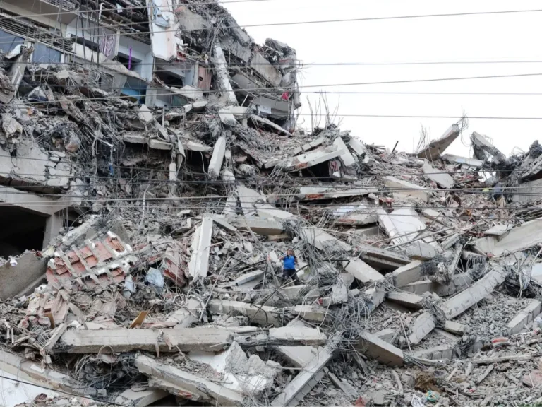 Quantidade de mortos em decorrência de terremoto na Venezuela cresce e chega a quase mil