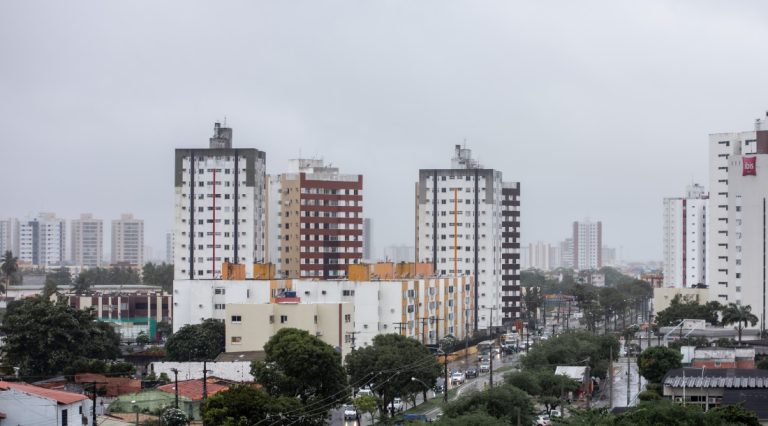 Defesa Civil alerta para chuvas intensas e ventos de até 60 km/h em Sergipe