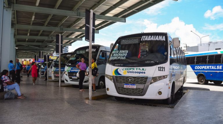 Frota de ônibus intermunicipais é ampliada para atender à demanda do feriado