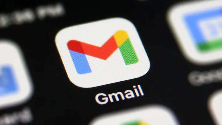 Google disponibiliza aos usuários Gmail Live, inteligência artificial que pesquisa e-mails por voz em tempo real