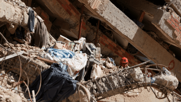 Número de mortos na Venezuela em decorrência de terremoto não para de crescer e já ultrapassa 4,5 mil