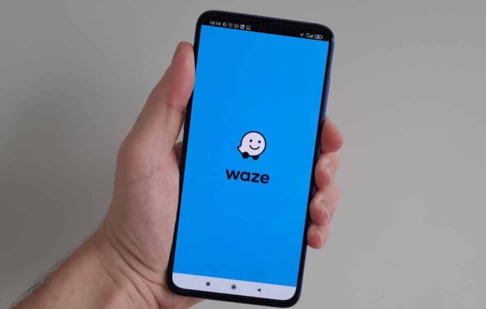 Waze anuncia modo exclusivo para motos e altera forma de calcular rotas