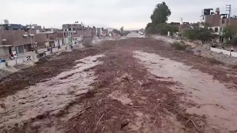 El Niño: Peru declara estado de emergência em 40% do território do país em decorrência de chuvas