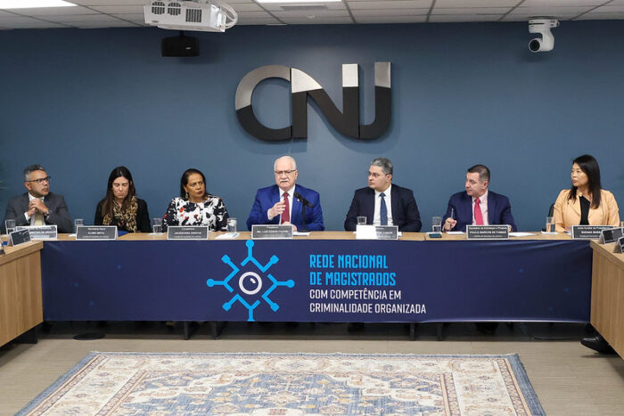 Presidente do STF e do CNJ lança Rede Nacional de Magistrados para enfrentar avanço do crime organizado no Brasil