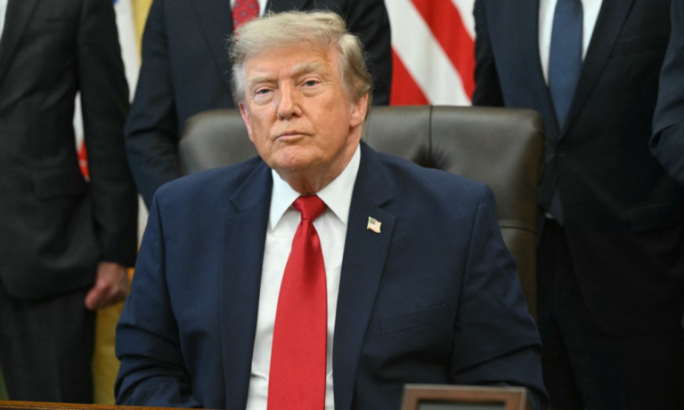 Trump diz ter recuado sobre pedágio no Estreito de Ormuz a pedido de países do Golfo