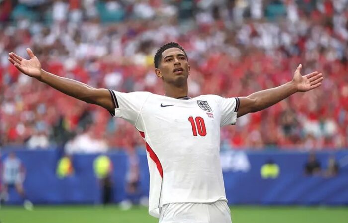 Bellingham decide na prorrogação, e Inglaterra elimina Noruega na Copa