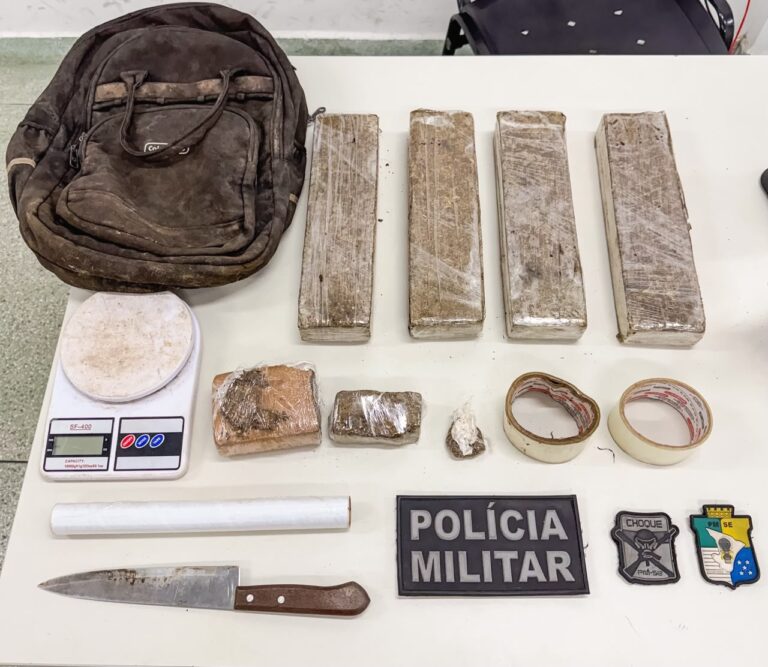 BPChoque apreende 4,3 kg de maconha após denúncia de roubo em Aracaju