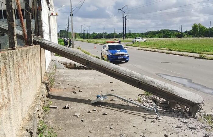Colisões contra postes aumentam e deixam mais de 250 mil sem energia em Sergipe