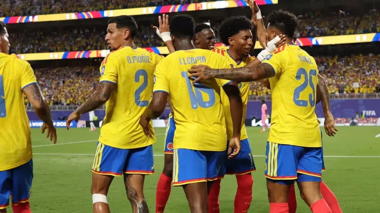 Colômbia vence Gana e segue para oitavas de final na Copa do Mundo