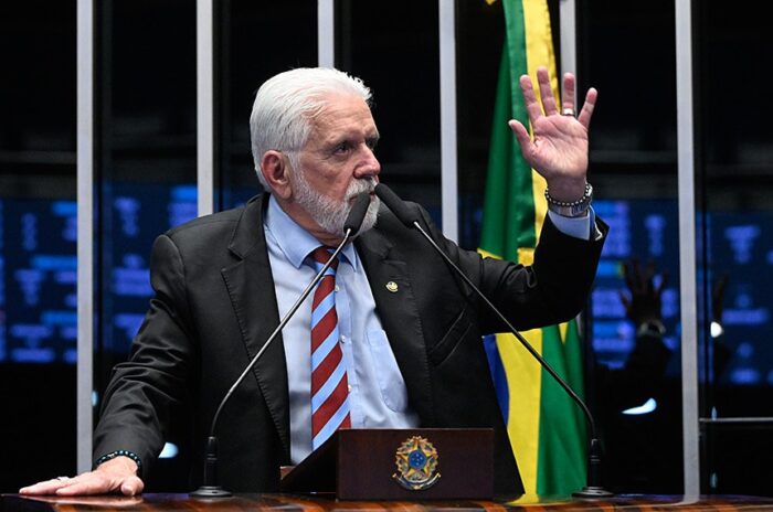 PF intima senador petista Jaques Wagner a depor em inquérito de caso do Banco Master