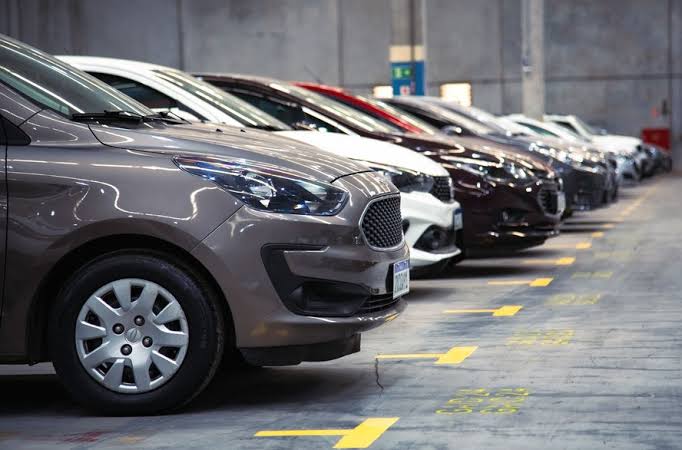 Governo federal libera aquisição de veículos seminovos por motoristas de aplicativo e taxistas