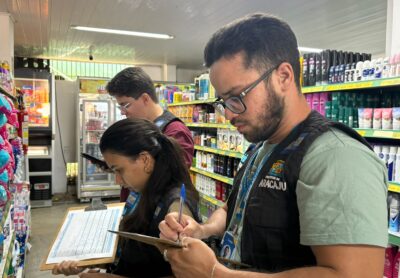 Frango congelado tem variação de até 136% em pesquisa do Procon Aracaju