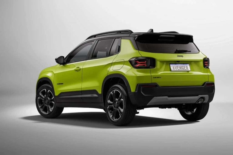 Jeep Avenger inicia produção no Brasil e deve ser lançado ainda neste semestre