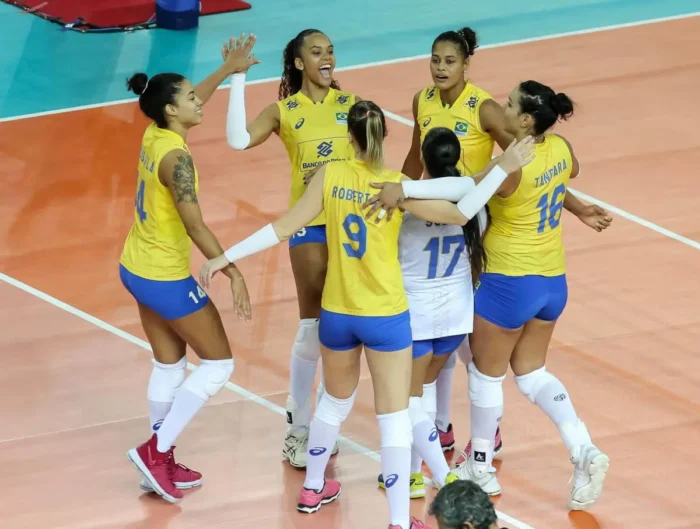 Confederação Brasileira de Vôleibol anuncia adesão à política do COI que bane mulheres trans