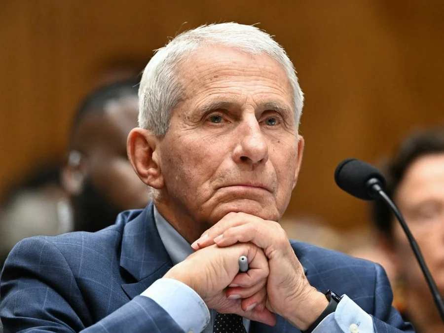 Entenda por que o Senado dos Estados Unidos convocou Anthony Fauci, ex-assessor médico da Casa Branca, para audiência sobre covid-19