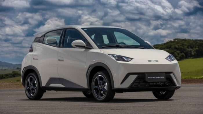 Vendas de carros elétricos e híbridos voltam a registrar recorde histórico no Brasil
