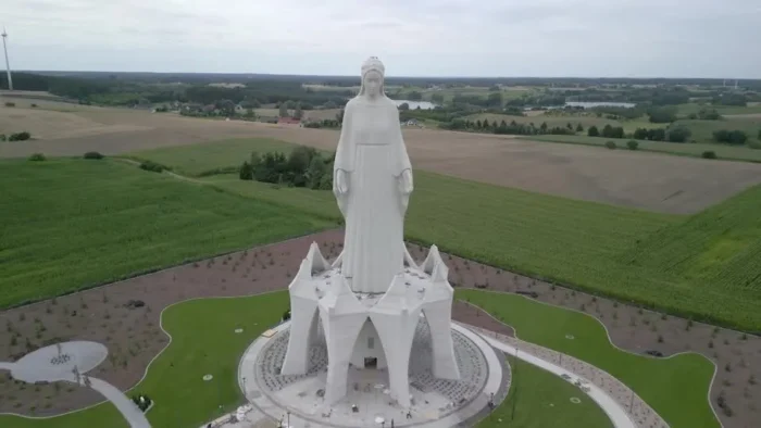 Polônia vai inaugurar estátua de Virgem Maria maior que o Cristo Redentor, no Rio de Janeiro