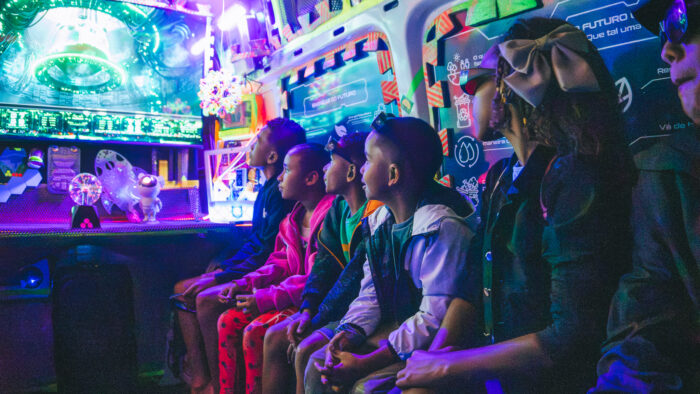 CineSolarzinho leva cinema gratuito e movido a energia solar para Laranjeiras e Socorro