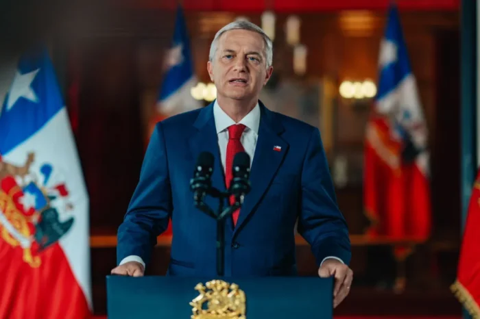 Presidente do Chile anuncia reforma constitucional com projetos contra o crime organizado e de redução da carga tributária