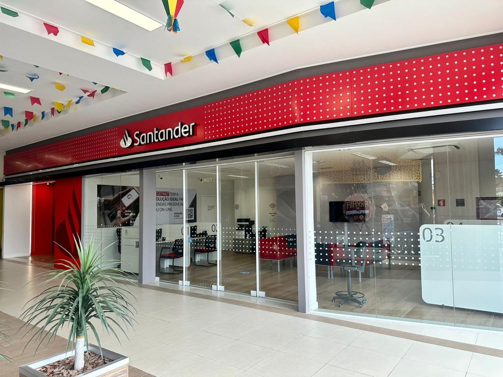 Santander abre seleção para reforçar equipe em Sergipe