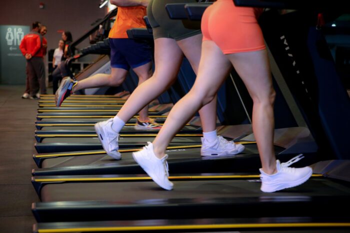 Sedentarismo avança e já impacta hormônios e metabolismo da população