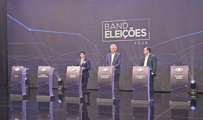 De xingamentos a casos de corrupção: veja em 6 pontos como candidatos usaram debate para atacar Lula e Flávio