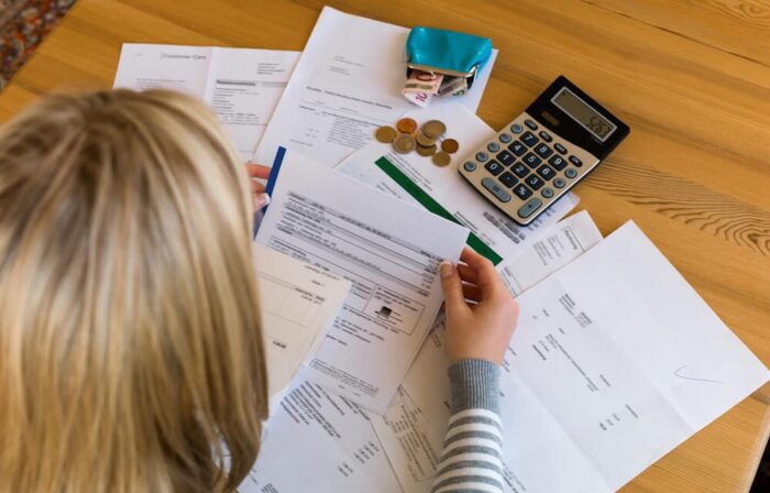 Endividamento das famílias subiu em julho, alcançando 82%, divulga CNC