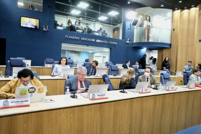 Vereadores iniciam discussão sobre Hino de Aracaju nas escolas e aprovam PL que avança na proteção de pessoas com deficiência