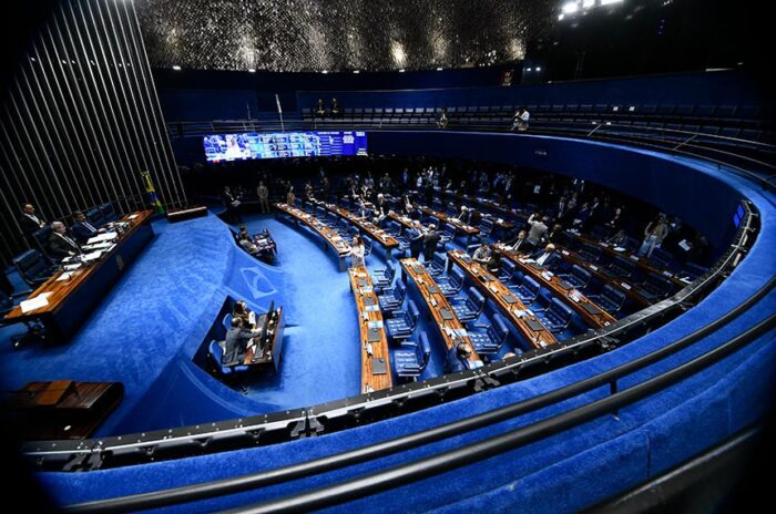 Quem disputa o Senado em 2026: confira perfil, partidos e distribuição pelo país