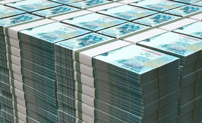 Governo federal destina R$ 13,5 bilhões a empresas afetadas por tarifaço e conflitos internacionais