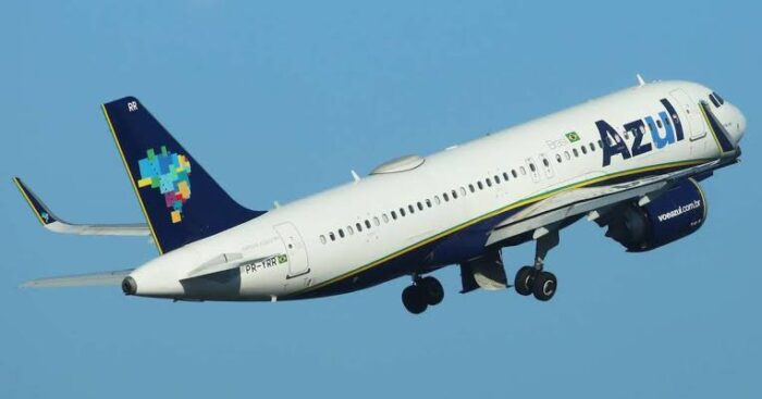 Azul se destaca como a companhia aérea com melhor pontualidade na América Latina