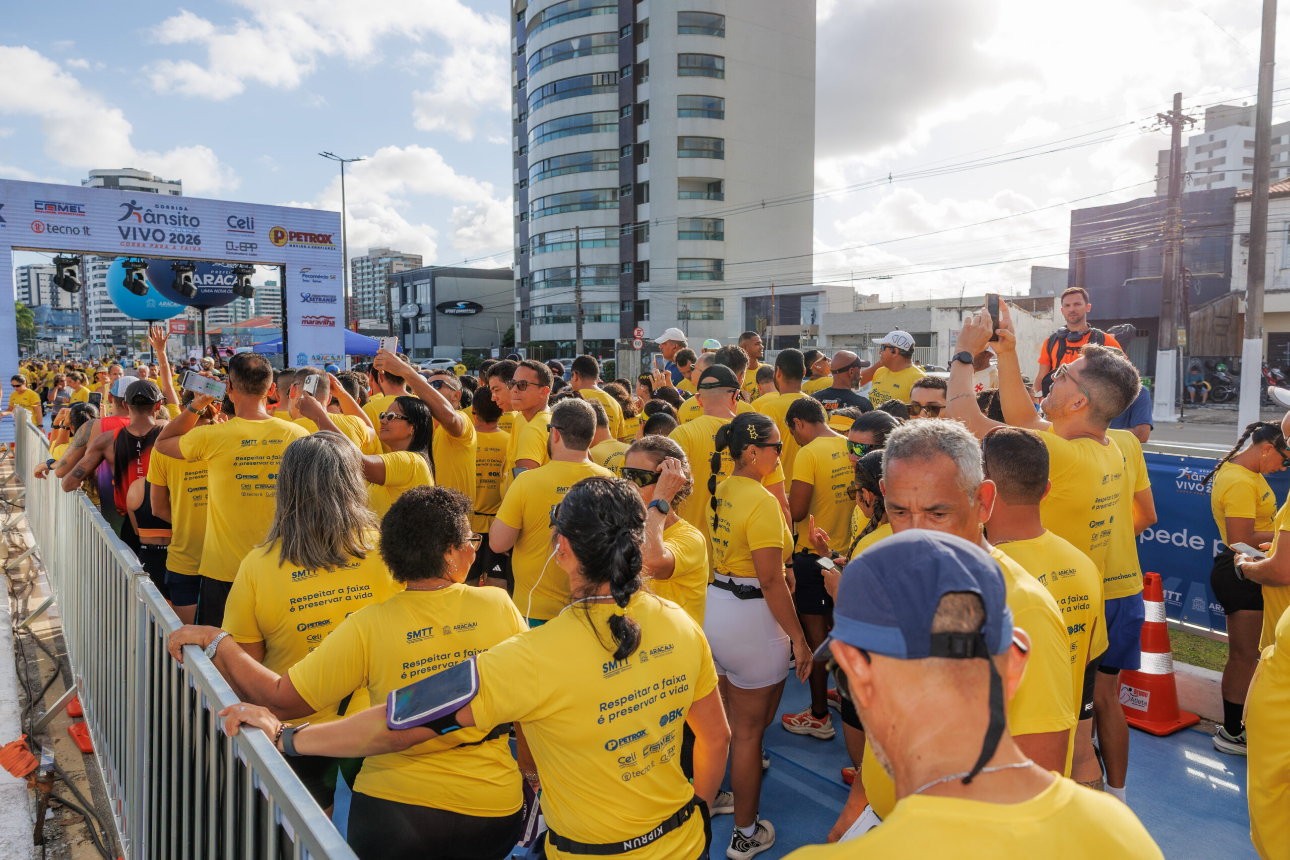 Corrida “Trânsito Vivo” mobiliza corredores e reforça respeito à faixa de pedestres