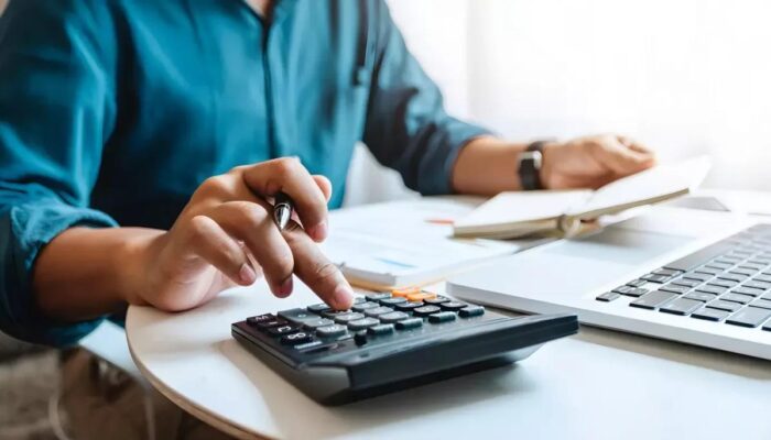 O que os pequenos negócios precisam saber sobre os novos impostos na emissão de notas fiscais