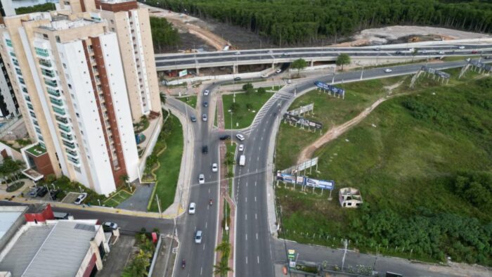 Obra do Complexo Viário Senadora Maria do Carmo Alves, em Aracaju, altera circulação e fecha retorno na Avenida Tancredo Neves