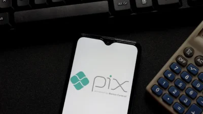 Pix responde por mais de 98% de transações de empresas, diz estudo