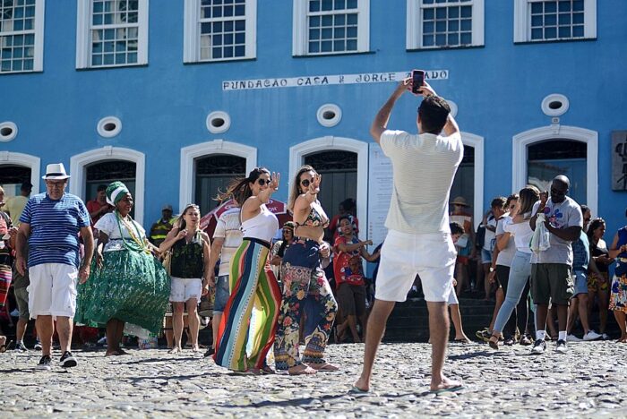 Brasil é o quarto país onde o turismo internacional mais cresceu entre 2019 e 2025, revela relatório da OCDE