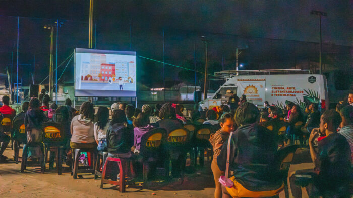CineSolarzinho leva cinema movido a energia solar a Laranjeiras e Socorro