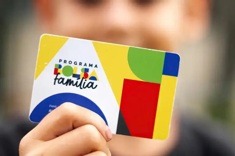 Governo federal reduz recursos de Previdência e do BPC para acomodar reajuste do Bolsa Família