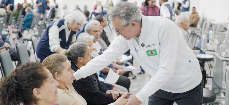 Agora Tem Especialistas: carretas ultrapassam 1 milhão de procedimentos no SUS