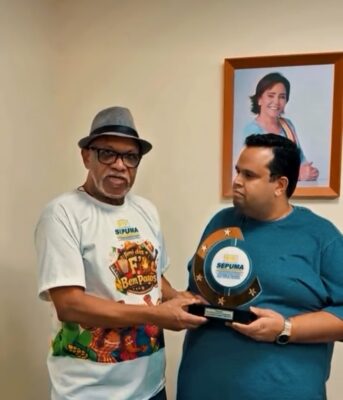 Sepuma homenageia secretário municipal da Fazenda de Aracaju pelo seu desempenho junto aos servidores