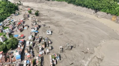Número de desaparecidos após inundações no Nepal aumenta para 6.150