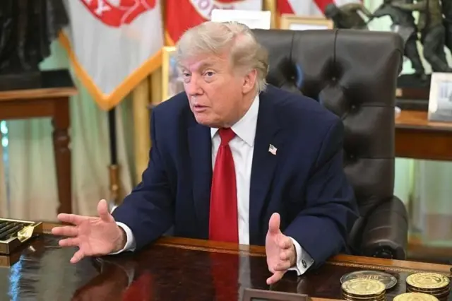 Trump nega ataque à liberdade de imprensa nos EUA e diz que apenas combate fake news