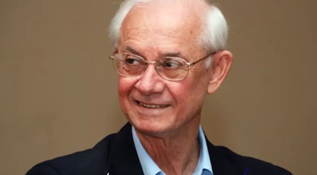 Jornalista Monteiro de Barros, fundador da Rede Vida, morre aos 87 anos