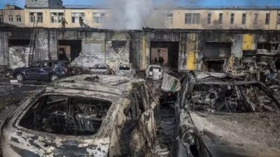 Rússia e Ucrânia trocam ataques em meio a tentativa de acordo de paz