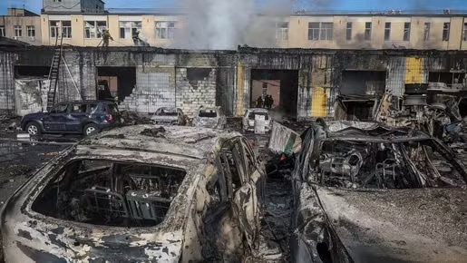 Rússia e Ucrânia trocam ataques em meio a tentativa de acordo de paz