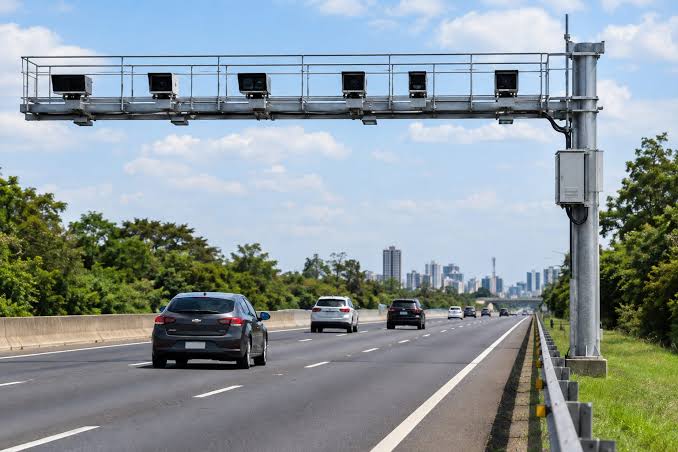 ANTT suspende testes com radares de velocidade média em estados brasileiros